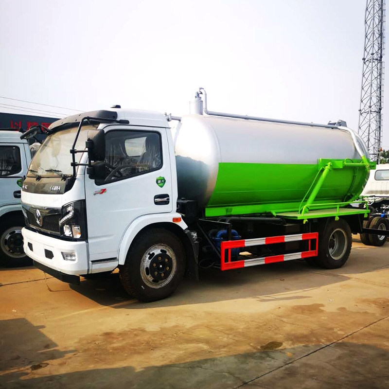 吸污車
