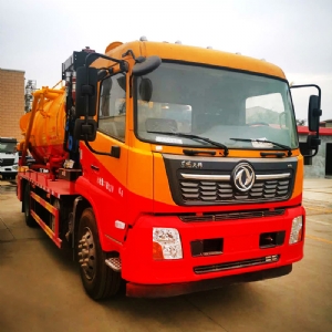 吸污車