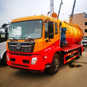 吸污車