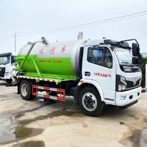 吸污車