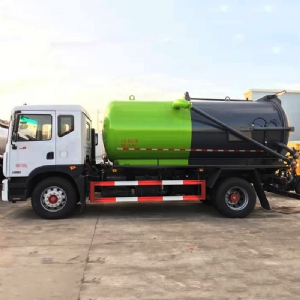 吸污車