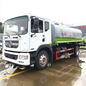 15方灑水車