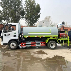 5方灑水車